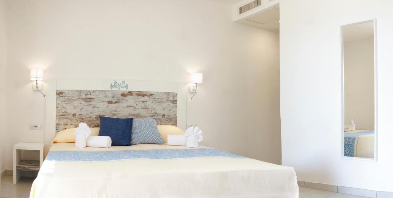 Mercury Beach Hotel Sant'Antioco Exterior foto